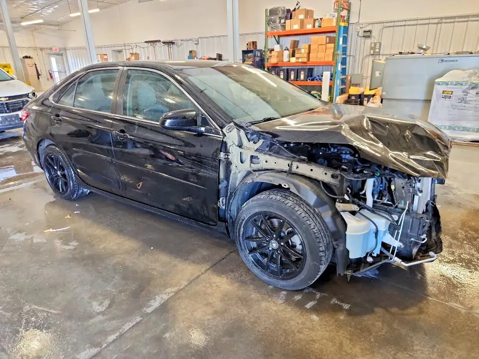 2017 TOYOTA CAMRY LE  
