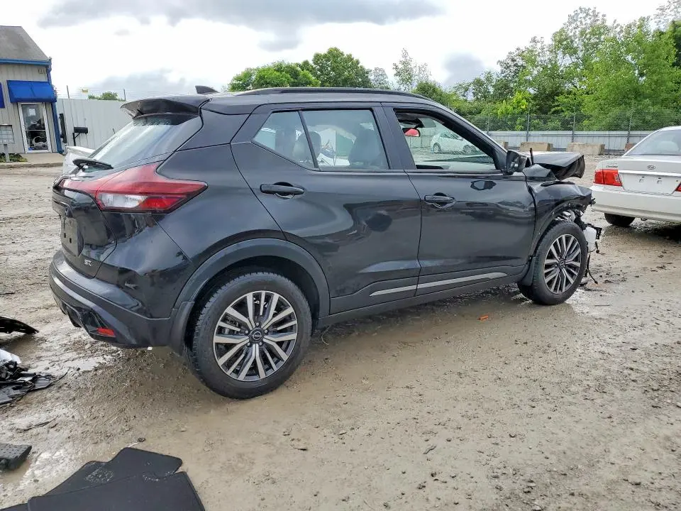 2024 NISSAN KICKS SR  