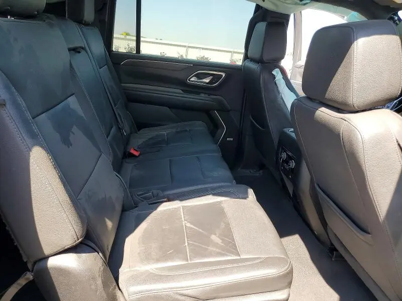 2023 CHEVROLET SUBURBAN C1500 LT  
