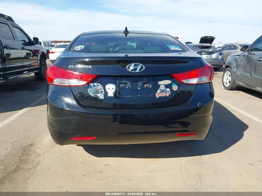 2013 HYUNDAI ELANTRA GLS
