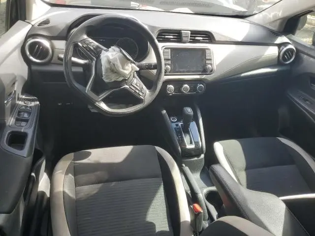 2022 NISSAN VERSA SV  