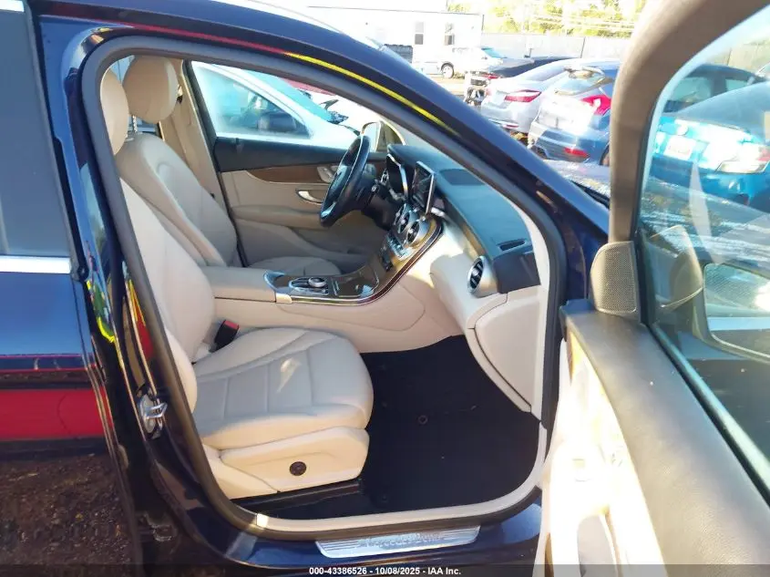 2019 MERCEDES-BENZ GLC 300 4MATIC