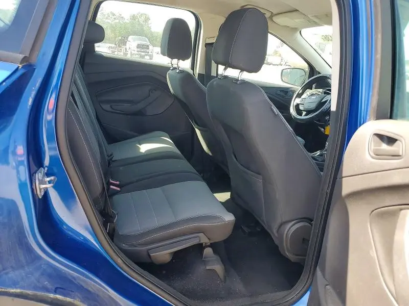 2017 FORD ESCAPE S  