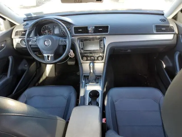 2014 VOLKSWAGEN PASSAT SE  
