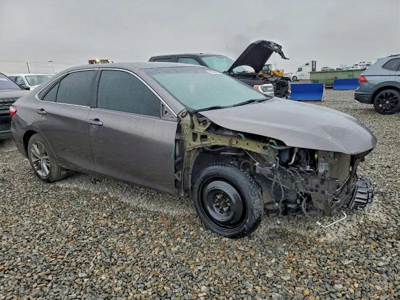 2015 TOYOTA CAMRY LE  