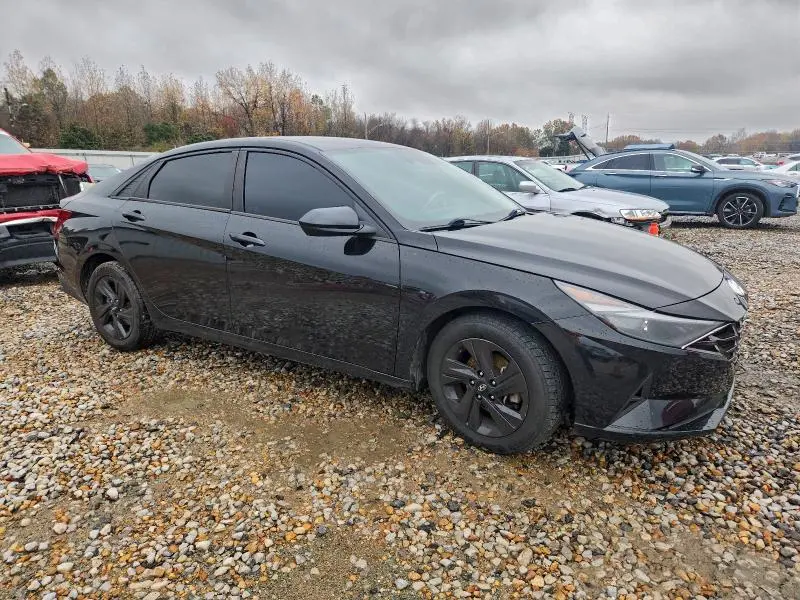 2021 HYUNDAI ELANTRA SEL  