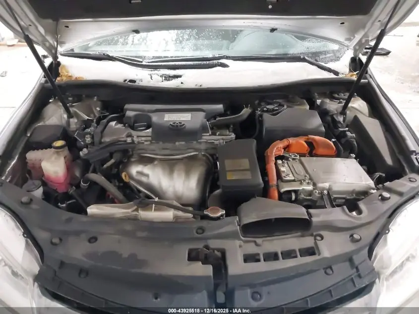 2016 TOYOTA CAMRY HYBRID LE