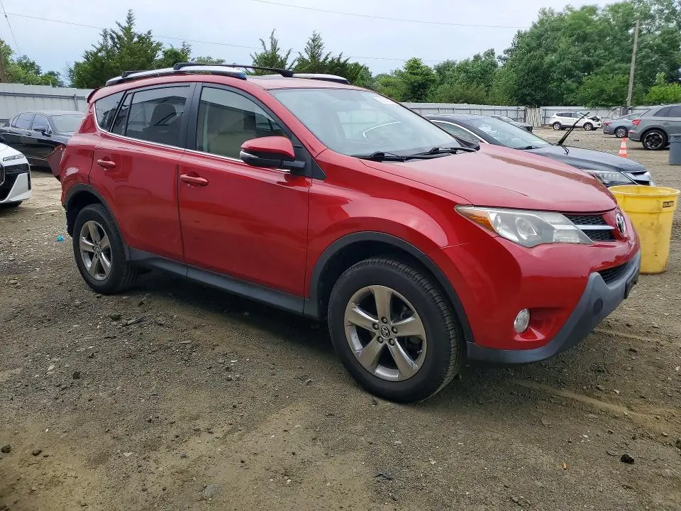 2015 TOYOTA RAV4 XLE  