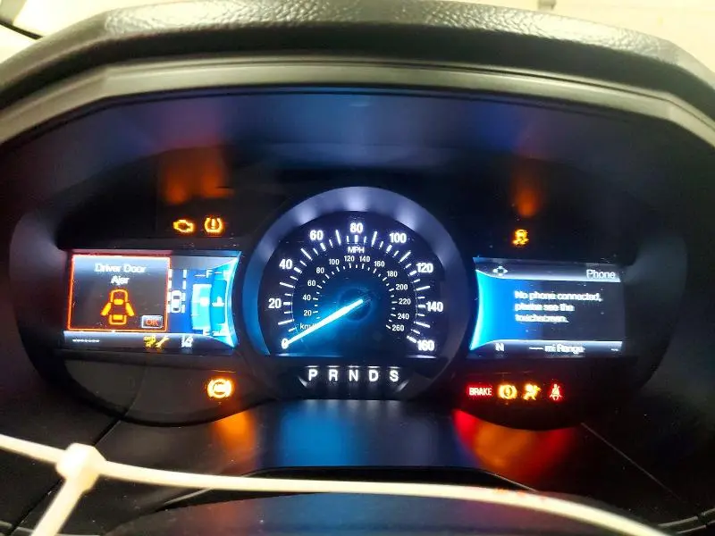 2023 FORD EDGE TITANIUM  