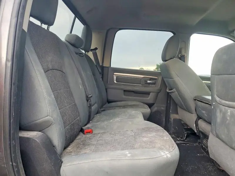2017 RAM 1500 SLT  