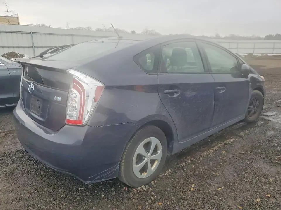 2014 TOYOTA PRIUS   