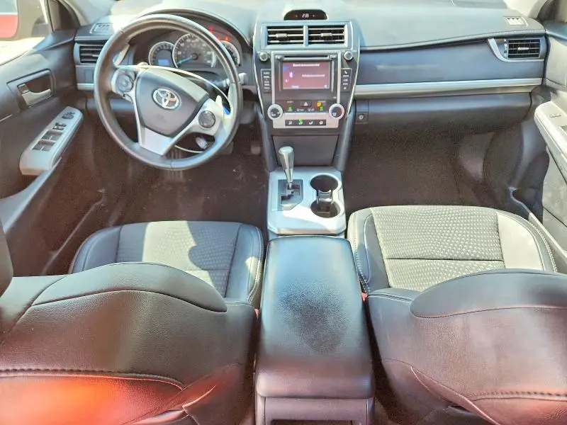 2013 TOYOTA CAMRY SE  