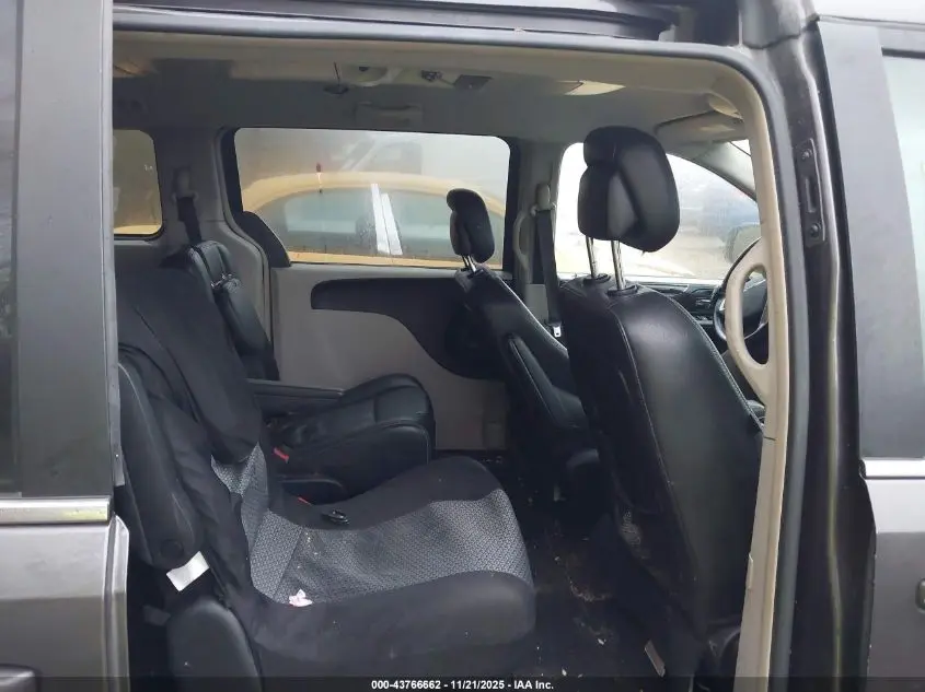 2015 CHRYSLER TOWN & COUNTRY TOURING