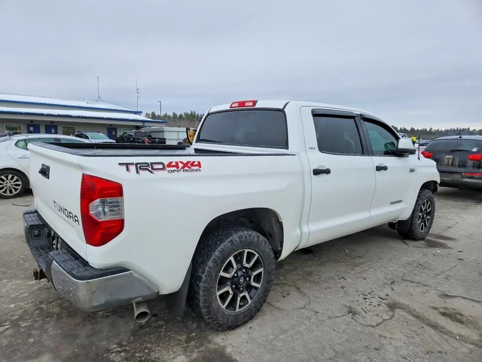 2014 TOYOTA TUNDRA CREWMAX SR5  