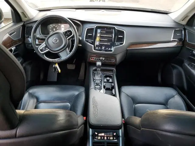 2016 VOLVO XC90 T6