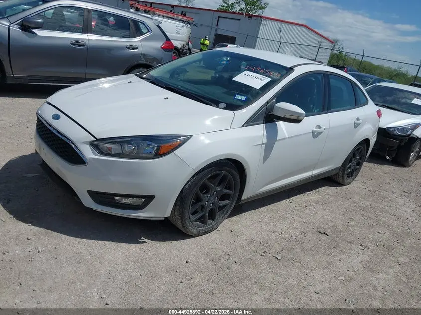 2016 FORD FOCUS SE