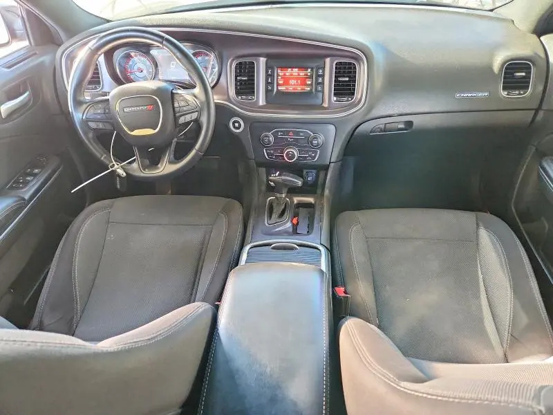 2015 DODGE CHARGER SE  