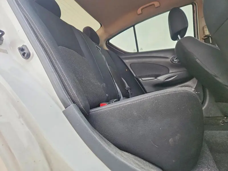 2014 NISSAN VERSA 1.6 SV  