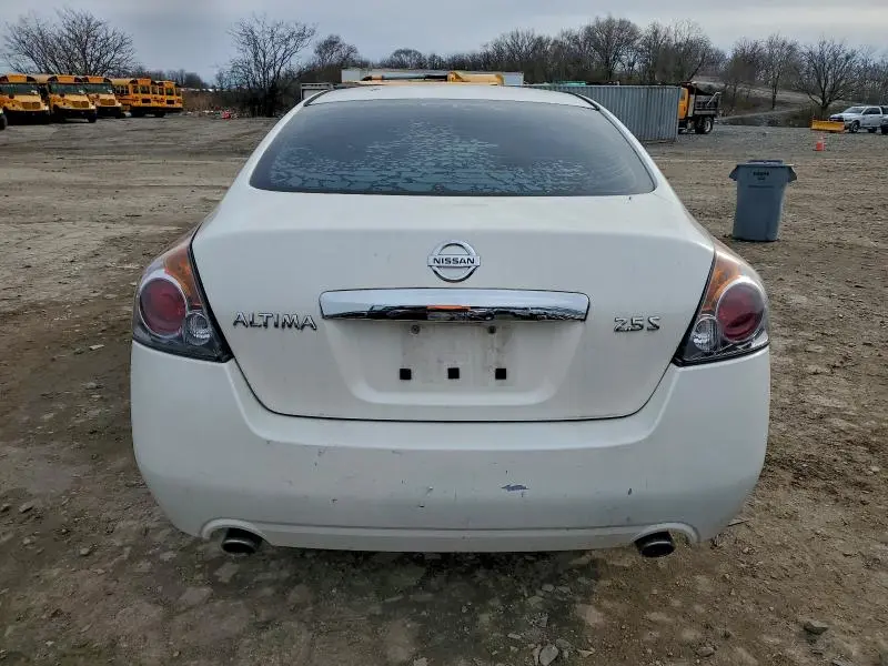 2010 NISSAN ALTIMA BASE  
