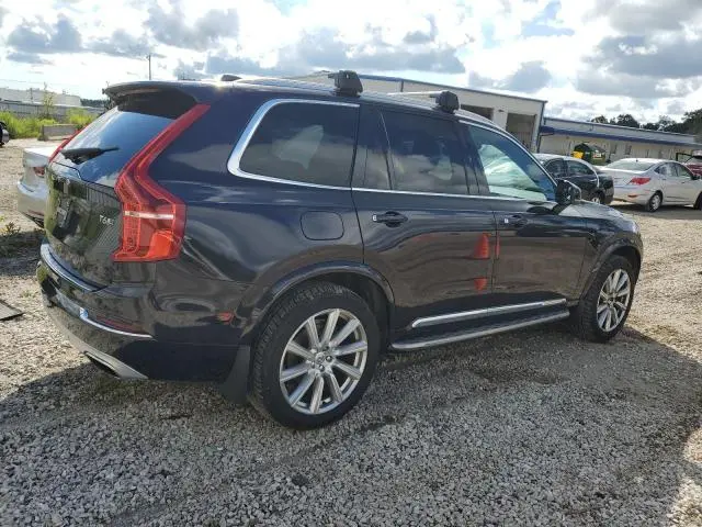 2017 VOLVO XC90 T6  