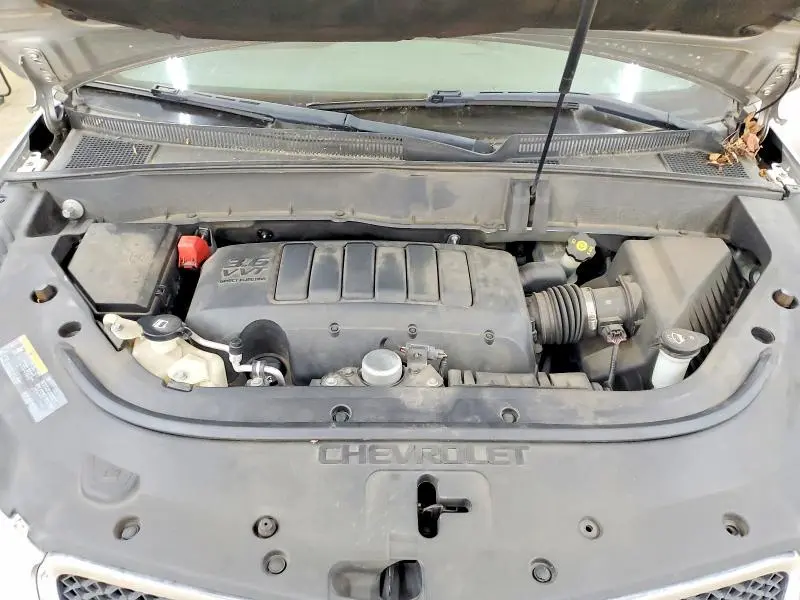 2011 CHEVROLET TRAVERSE LS  