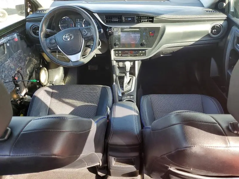 2018 TOYOTA COROLLA SE  