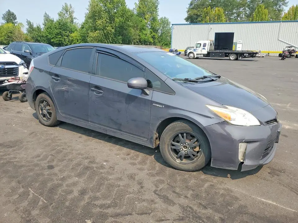 2015 TOYOTA PRIUS TWO  