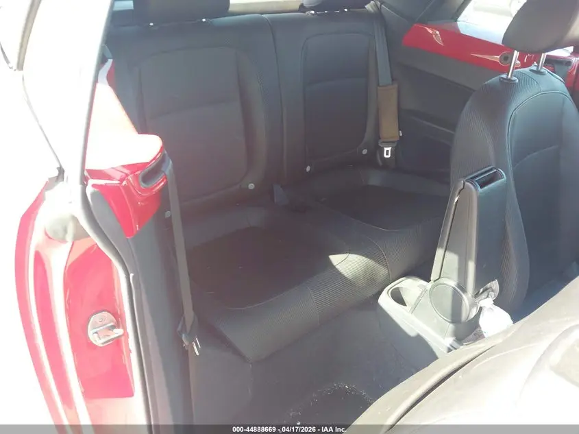 2014 VOLKSWAGEN BEETLE 1.8T