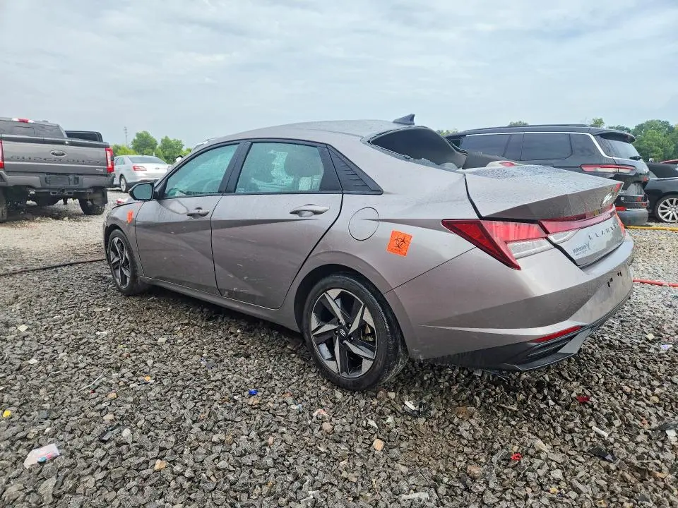 2023 HYUNDAI ELANTRA SEL  