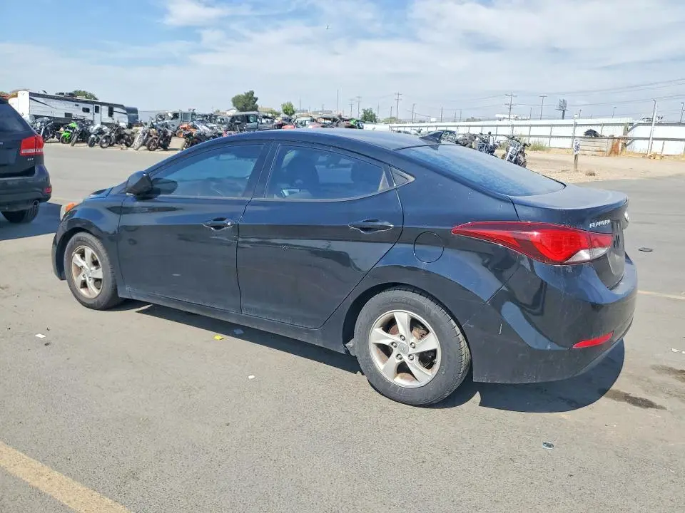 2015 HYUNDAI ELANTRA SE  
