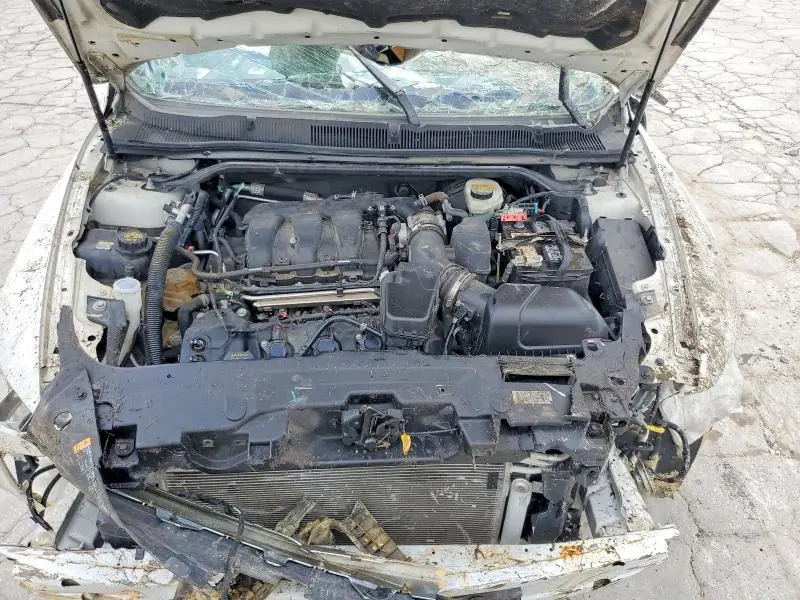 2013 FORD TAURUS SEL  