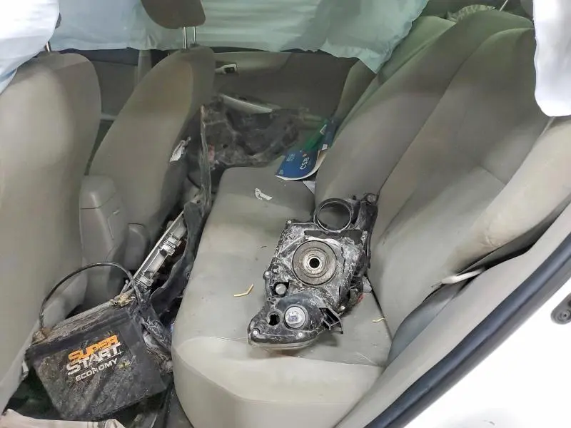 2012 TOYOTA COROLLA LE  