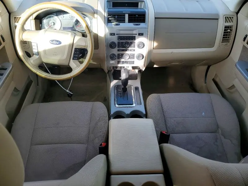 2010 FORD ESCAPE XLT  