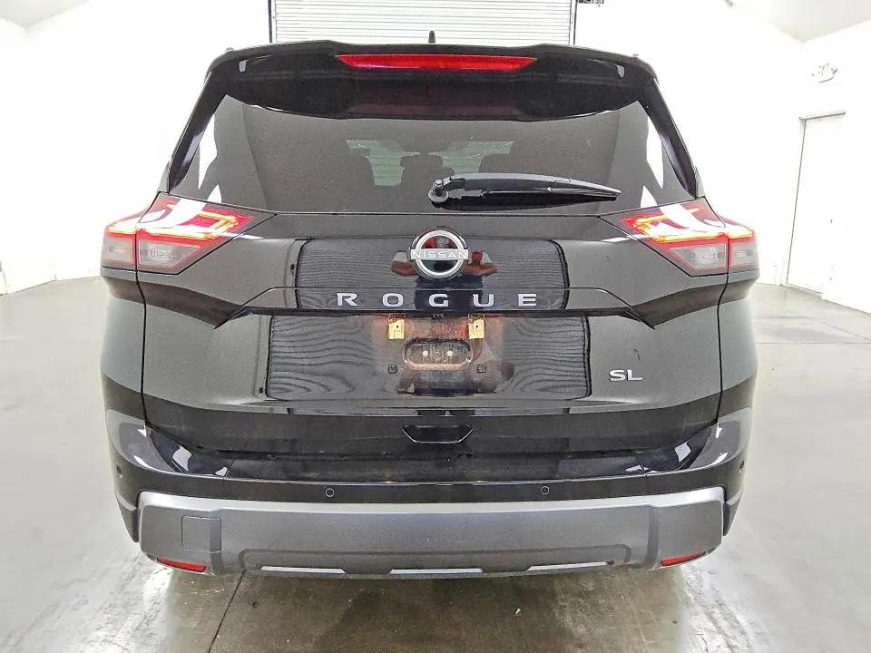 2025 NISSAN ROGUE SL  