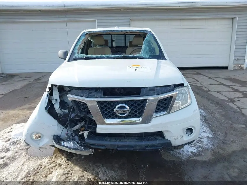 2014 NISSAN FRONTIER SV