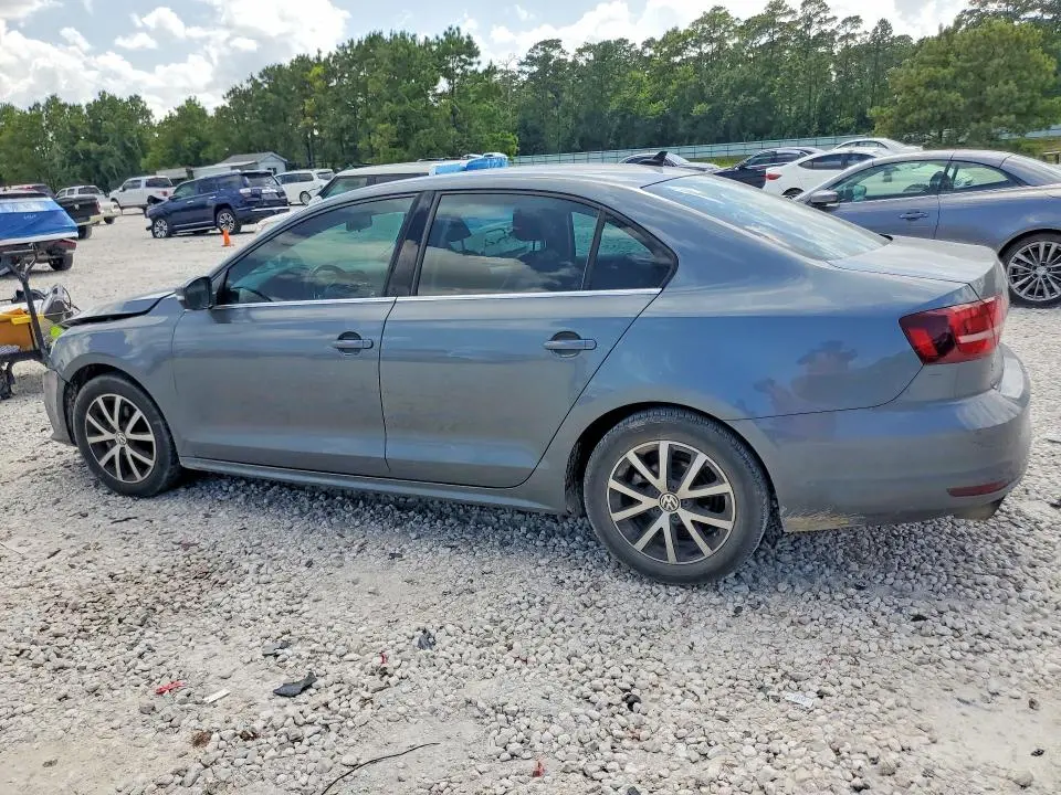 2017 VOLKSWAGEN JETTA SE  