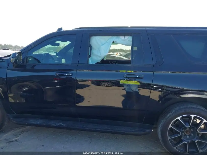 2022 CHEVROLET SUBURBAN 2WD RST