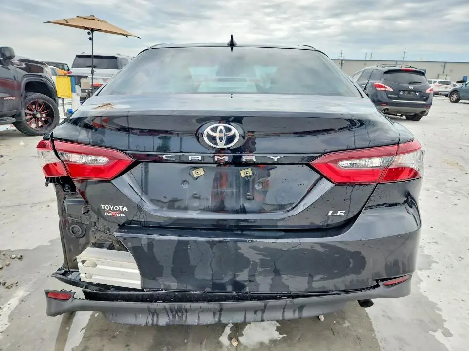 2021 TOYOTA CAMRY LE  
