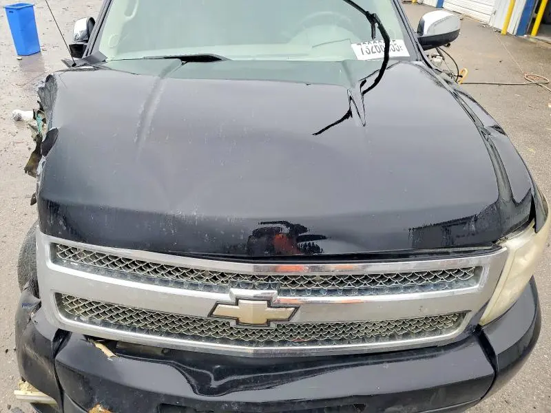 2011 CHEVROLET SILVERADO C1500 LTZ  