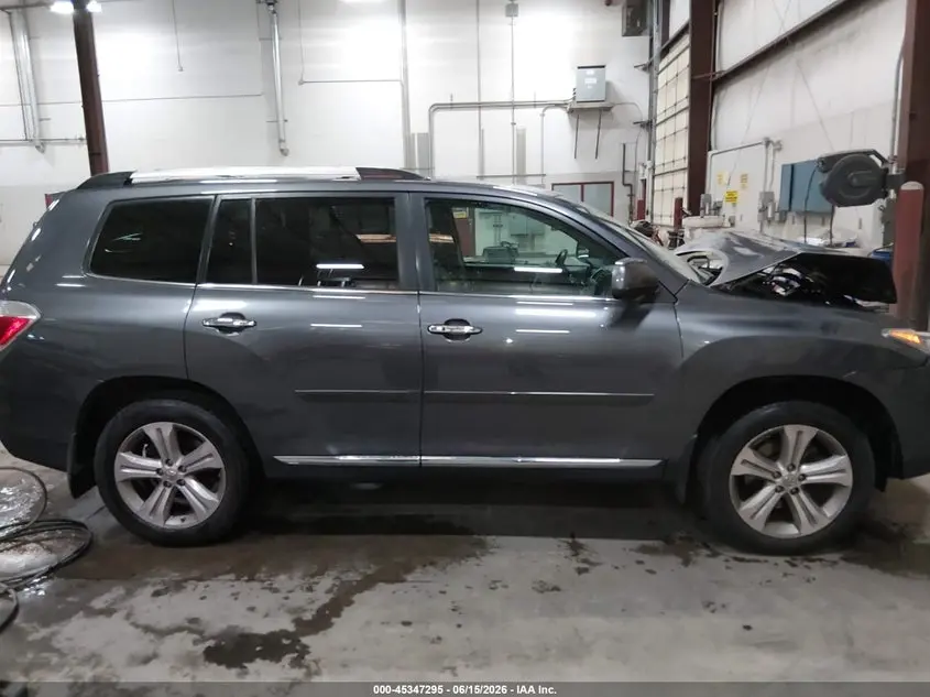 2013 TOYOTA HIGHLANDER LIMITED V6