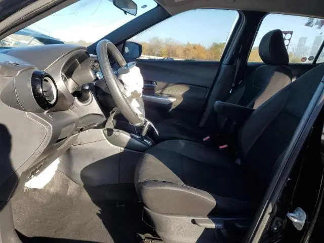 2018 NISSAN KICKS S  