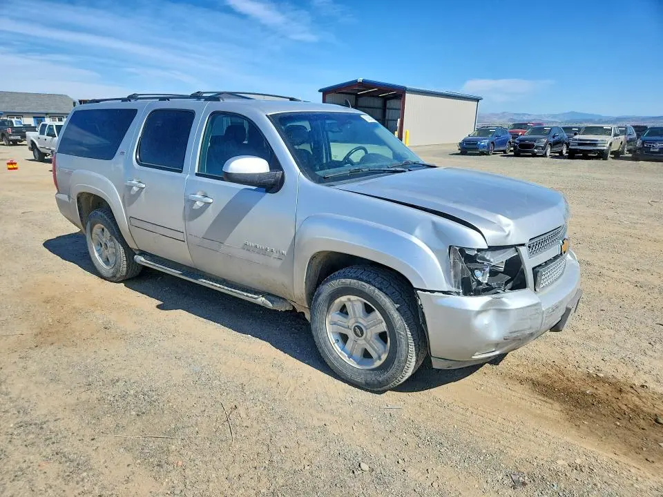 2013 CHEVROLET SUBURBAN K1500 LT  