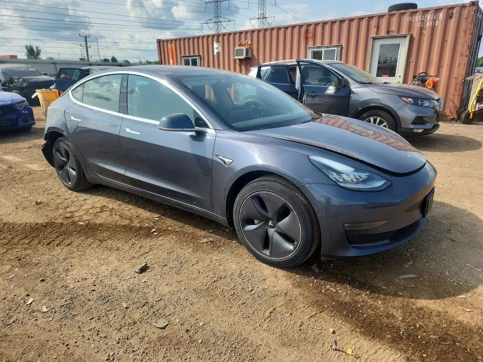 2018 TESLA MODEL 3   