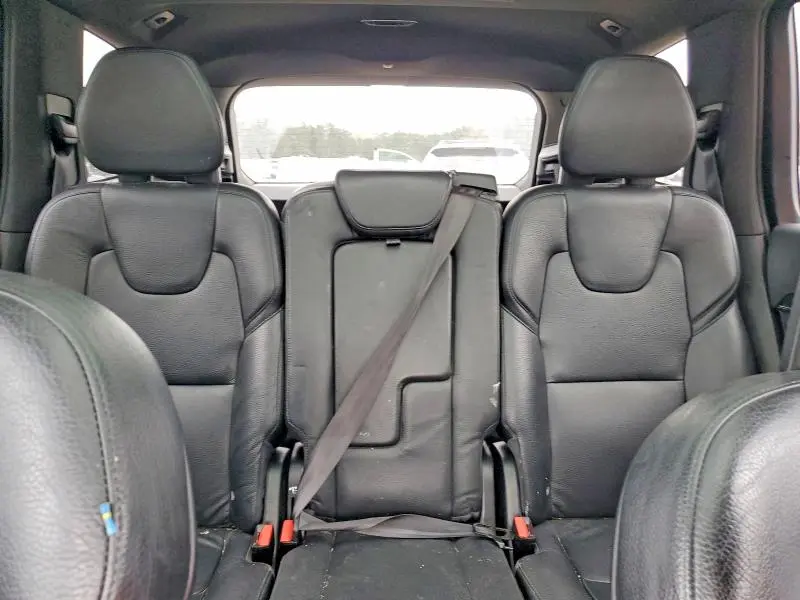 2020 VOLVO XC90 T6 MOMENTUM  