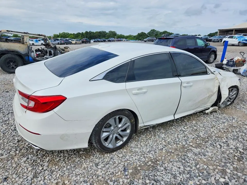2020 HONDA ACCORD LX  