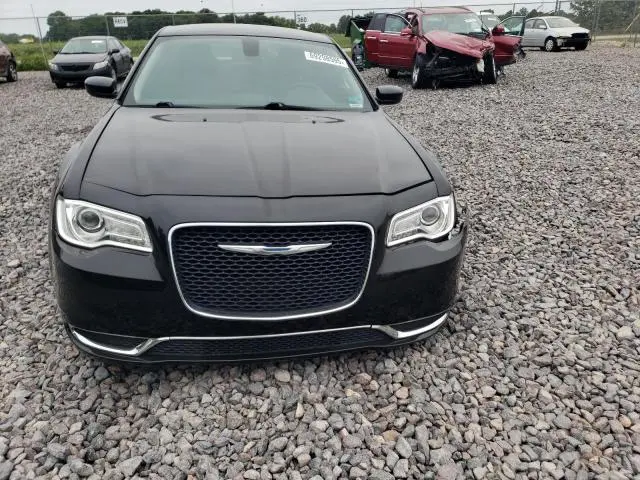 2017 CHRYSLER 300 LIMITED  
