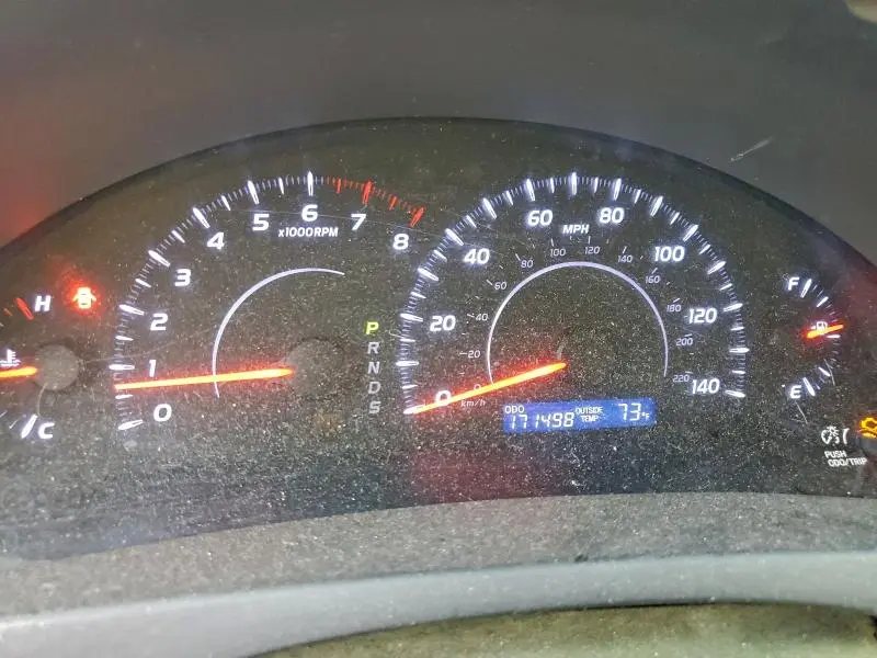 2011 TOYOTA CAMRY BASE  