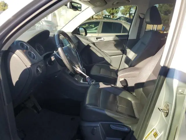 2016 VOLKSWAGEN TIGUAN S  
