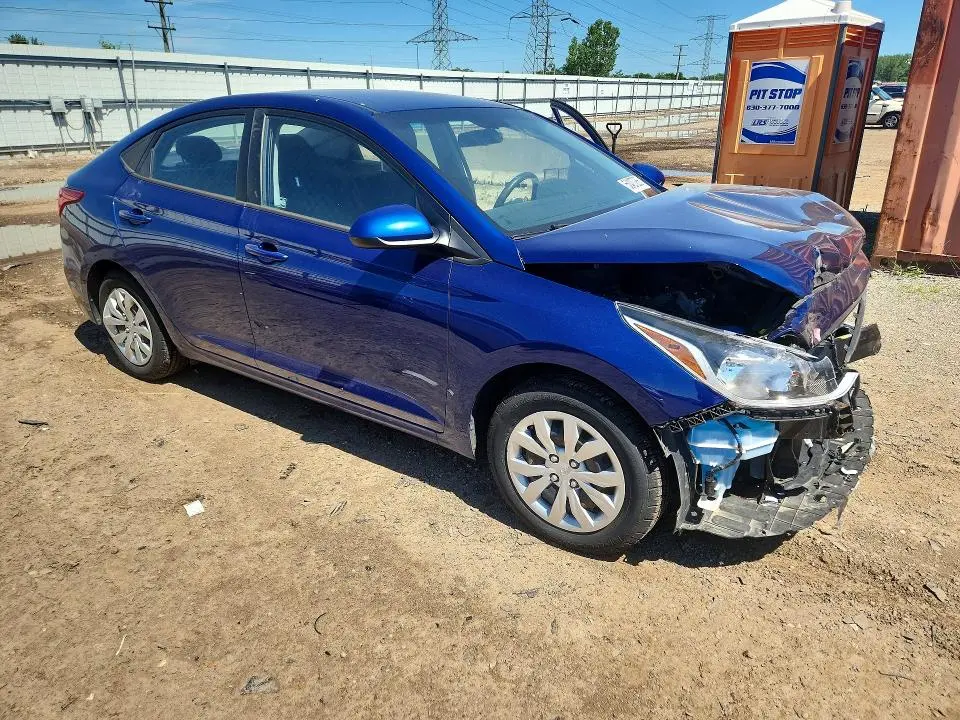 2021 HYUNDAI ACCENT SE  
