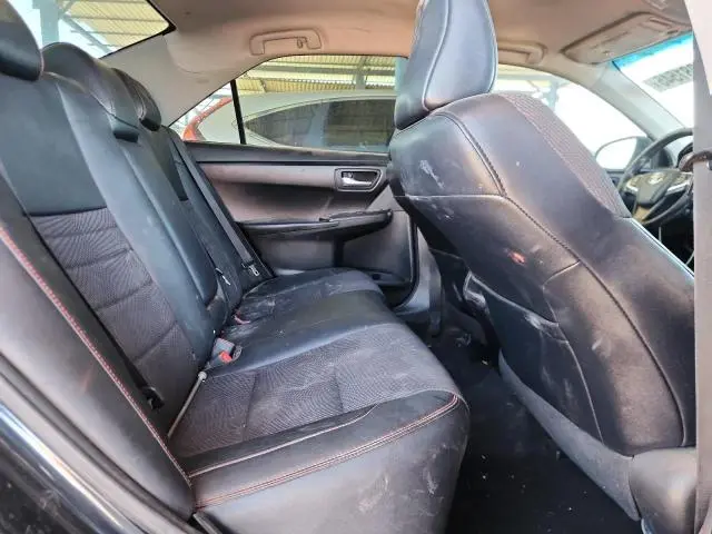 2016 TOYOTA CAMRY LE  